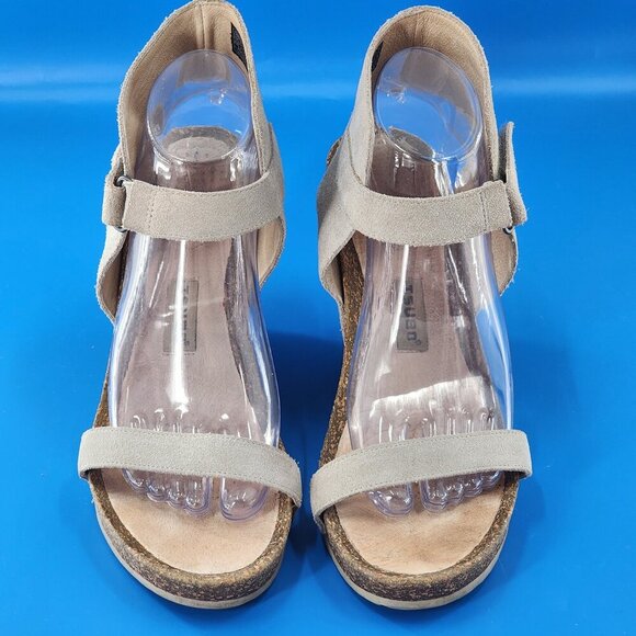 TSUBO Women's Tehina Platform Cut Out Wooden Wedge Heel High Top Sandal - Picture 4 of 10